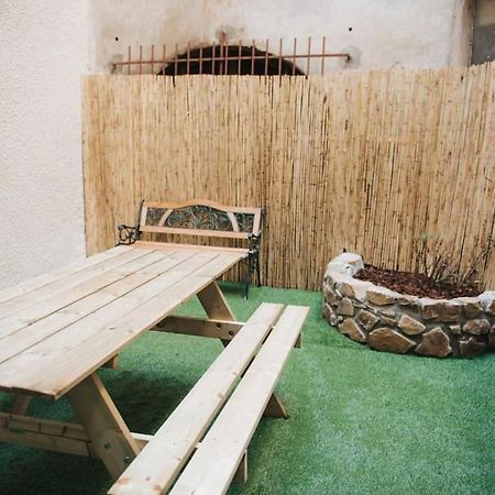 Appartement 2 Pieces Jacuzzi Brioude Ngoại thất bức ảnh