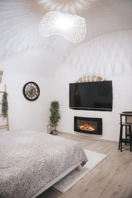 Appartement 2 Pieces Jacuzzi Brioude Ngoại thất bức ảnh